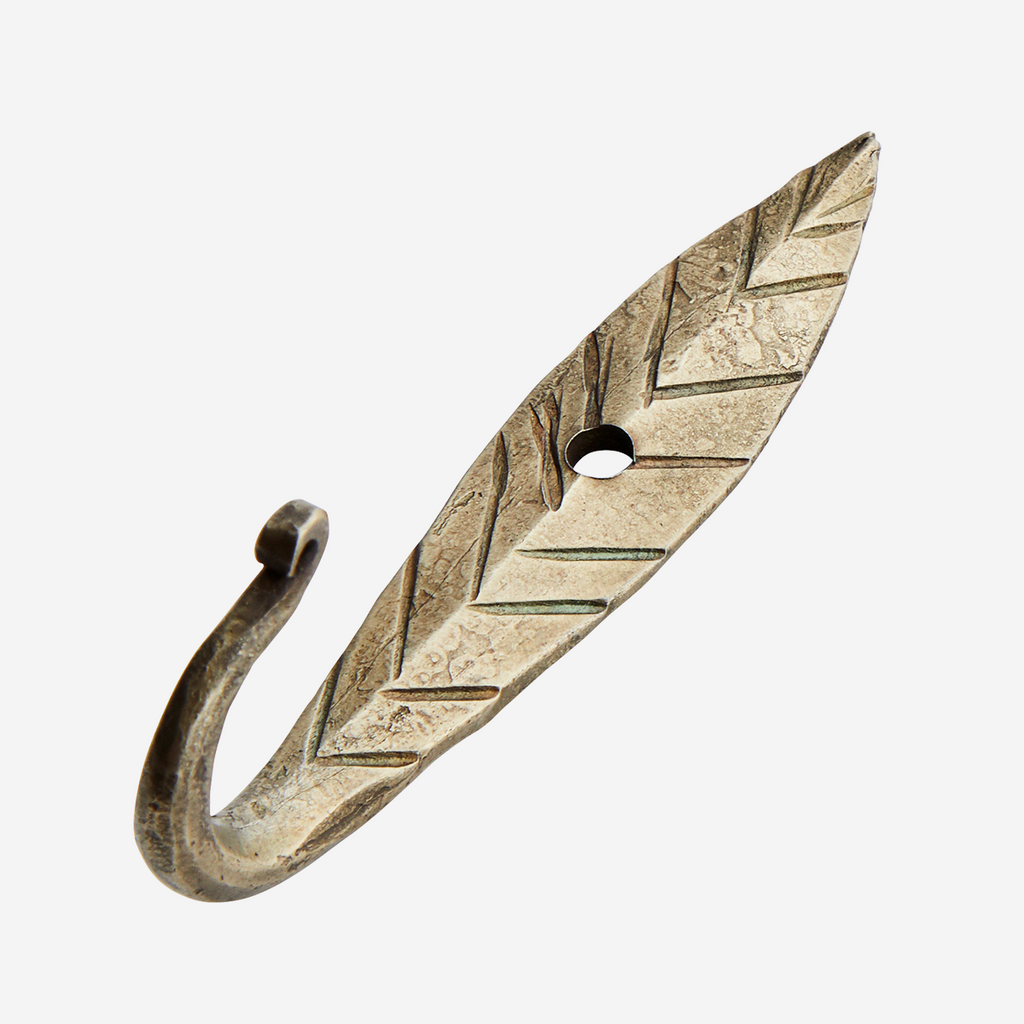 Gancho hoja dorada. Golden leaf hook. Madam Stoltz. Decoración. Decor. Nomad Estilo.